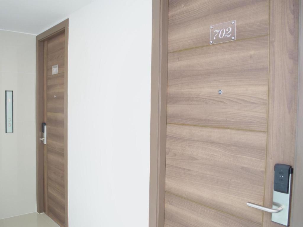 Elegancy Sansabai Hotel Patong Ngoại thất bức ảnh