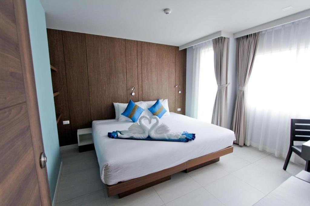Elegancy Sansabai Hotel Patong Ngoại thất bức ảnh