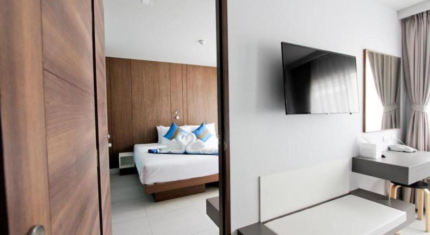 Elegancy Sansabai Hotel Patong Ngoại thất bức ảnh