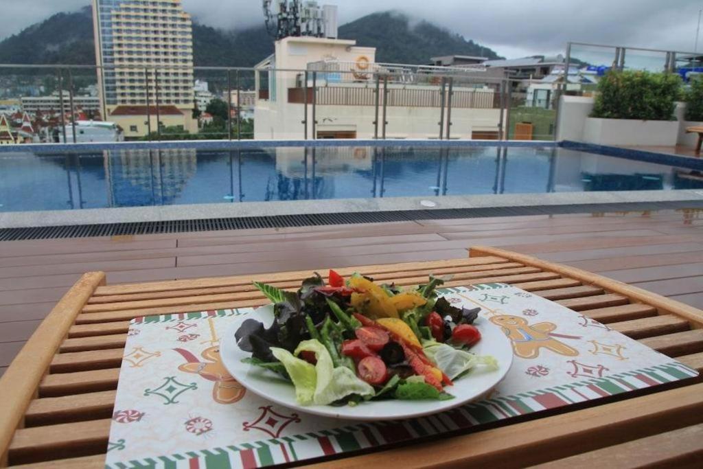 Elegancy Sansabai Hotel Patong Ngoại thất bức ảnh